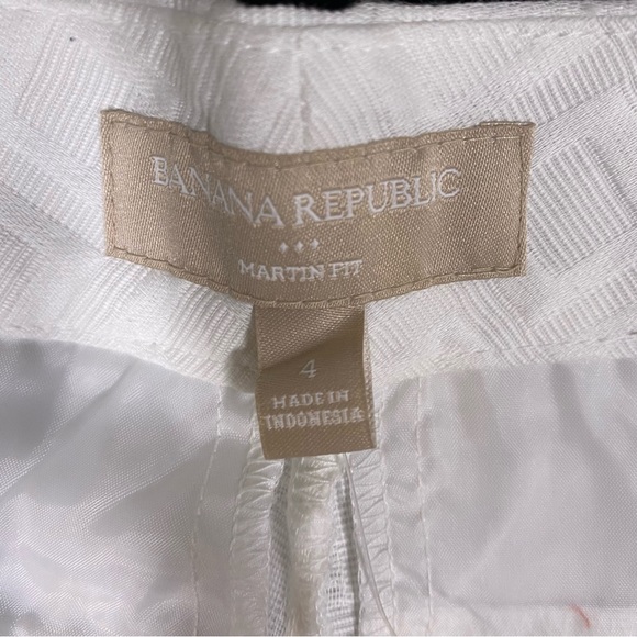 Banana Republic white shorts size 4. - Picture 4 of 4
